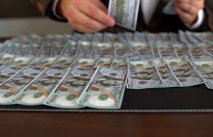 Azərbaycan banklarının xaricə olan borcları azalıb