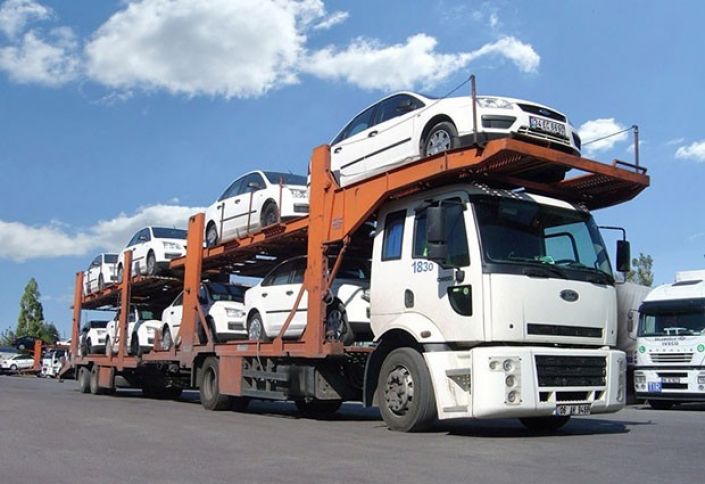 Azərbaycan banklarının istehlak kreditləri xarici istehsalçıların bizneslərinə dəstək olur