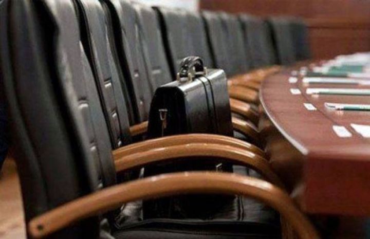 "Sabiq bank işçisi nazirə müşavir təyin edilib"