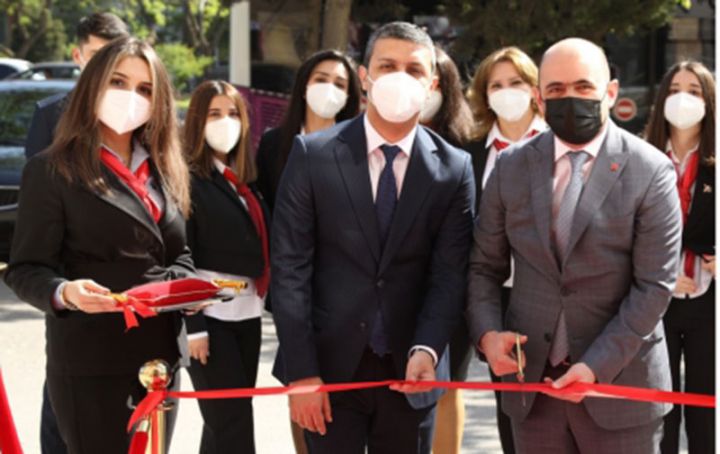 Kapital Bank yenilənən Nərimanov filialını istifadəyə verdi