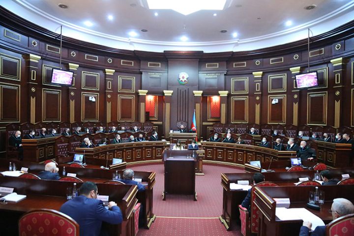 Ötən il Ali Məhkəməyə 24 mindən çox müraciət daxil olub