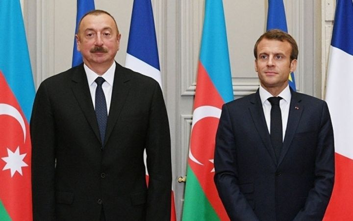 Makron  Əliyevə zəng etdi