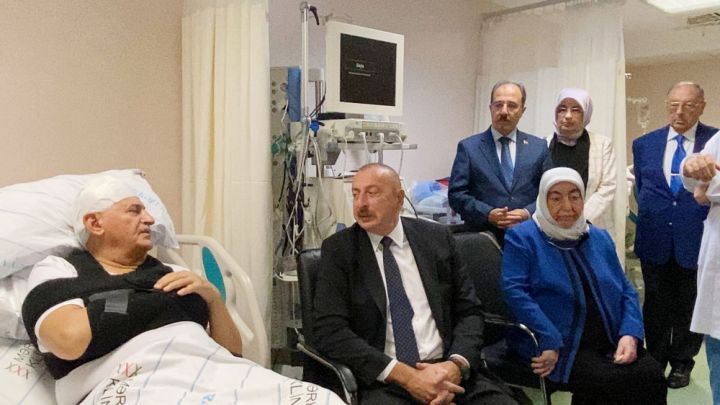 Azərbaycan Prezidenti  Yıldırıma, Ayrıma və Dəmirçiyə xəstəxanada baş çəkdi - FOTOLAR