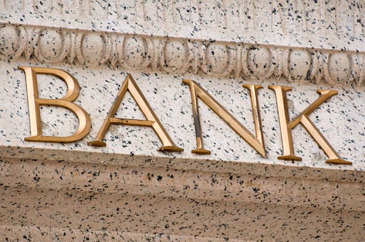 Bank sektorunda son vəziyyət - YENİ RƏQƏMLƏR AÇIQLANDI