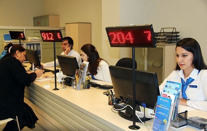 Bayram günləri 22 bankın 178 satış nöqtəsi açıq olacaq - SİYAHI