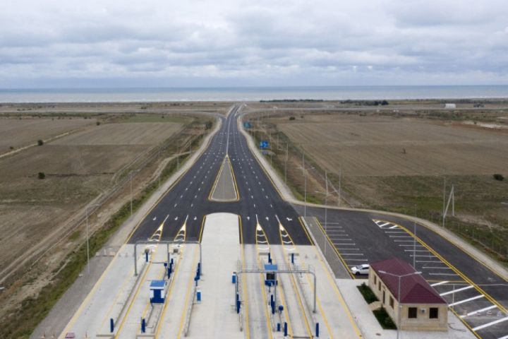 Ödənişli yollarda sürət həddi müəyyənləşdirilir
